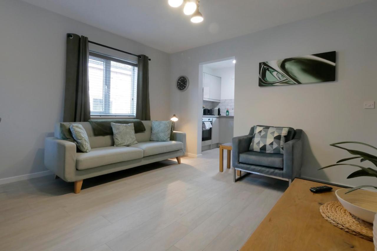 Crewe Short Lets 6 Victoria Court, Crewe Apartment Exterior photo