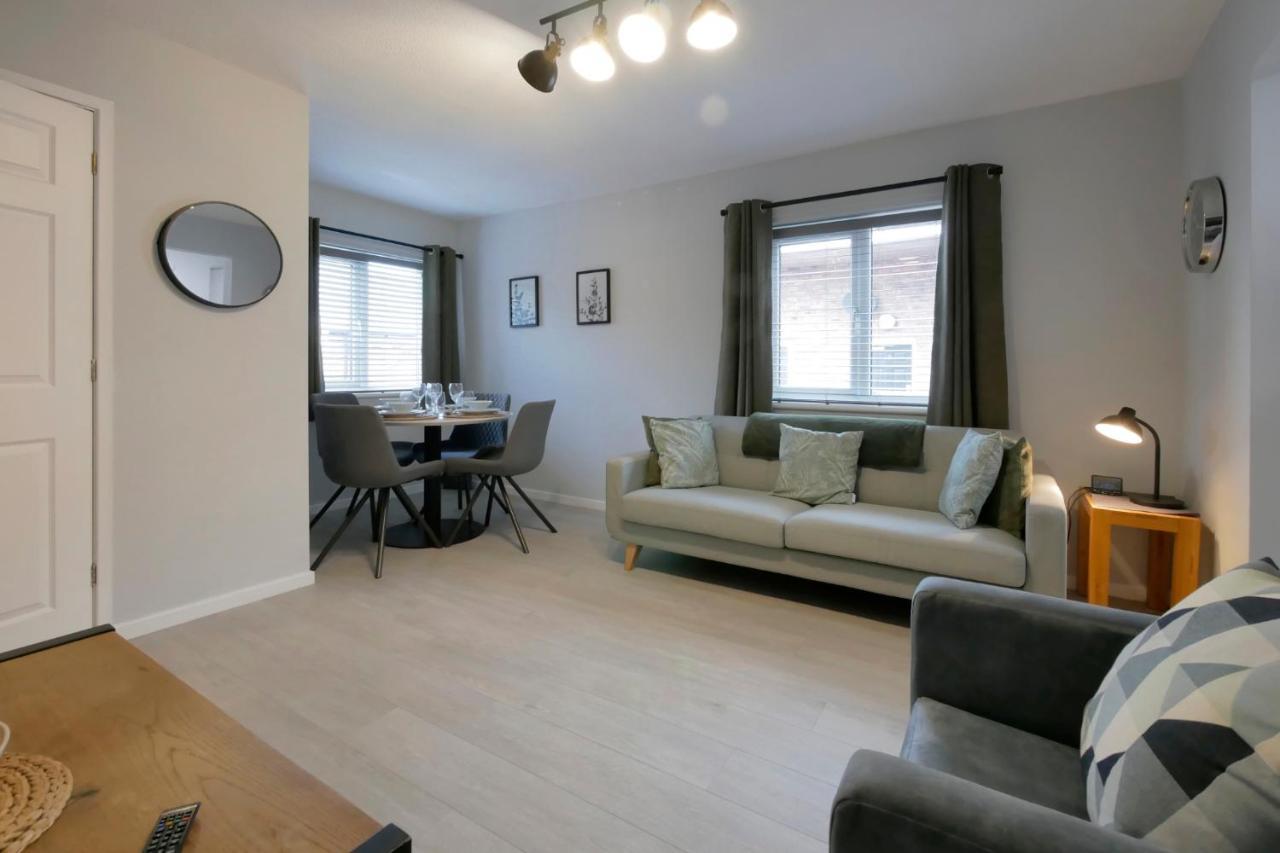 Crewe Short Lets 6 Victoria Court, Crewe Apartment Exterior photo