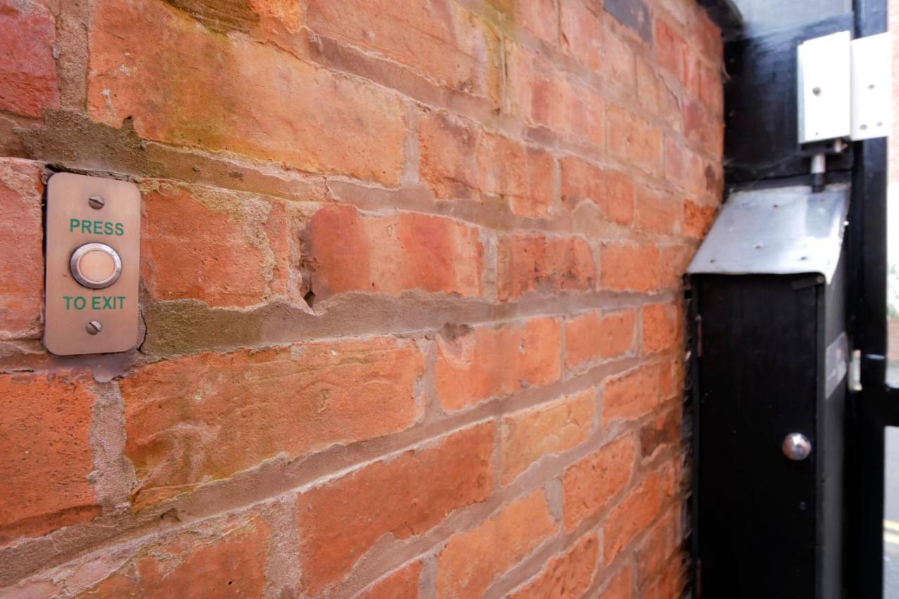 Crewe Short Lets 6 Victoria Court, Crewe Apartment Exterior photo